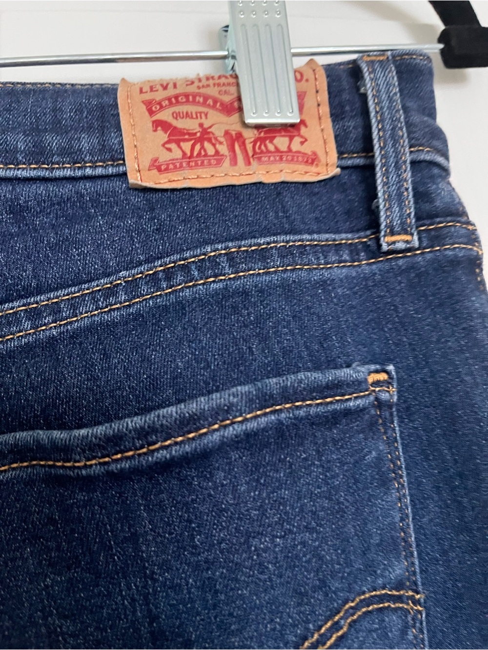 Levi's Women's Indigo Skinny Jeans with Tan Patch